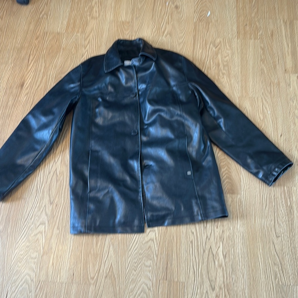 Calvin Klein  Medium. Black
